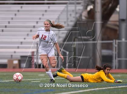 Thumbnail 1 in Burlingame vs. Menlo-Atherton photogallery.