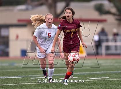 Thumbnail 1 in Burlingame vs. Menlo-Atherton photogallery.