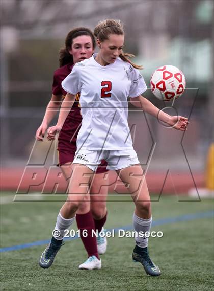 Thumbnail 1 in Burlingame vs. Menlo-Atherton photogallery.