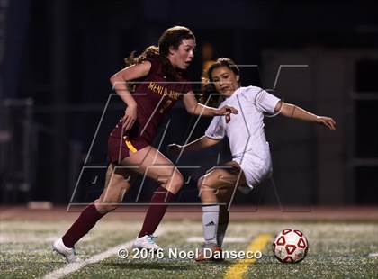 Thumbnail 2 in Burlingame vs. Menlo-Atherton photogallery.
