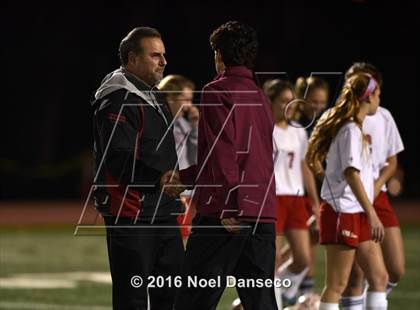 Thumbnail 3 in Burlingame vs. Menlo-Atherton photogallery.