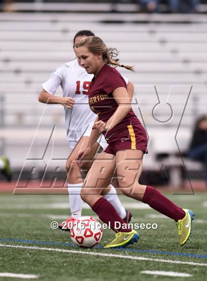Thumbnail 1 in Burlingame vs. Menlo-Atherton photogallery.