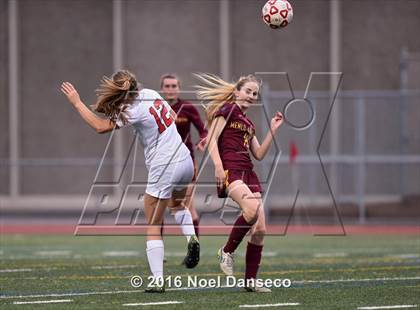 Thumbnail 3 in Burlingame vs. Menlo-Atherton photogallery.