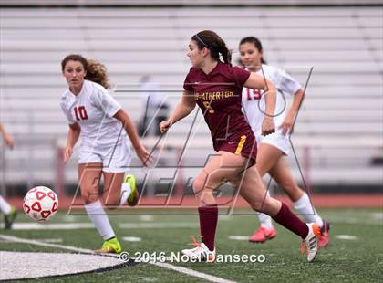 Thumbnail 3 in Burlingame vs. Menlo-Atherton photogallery.