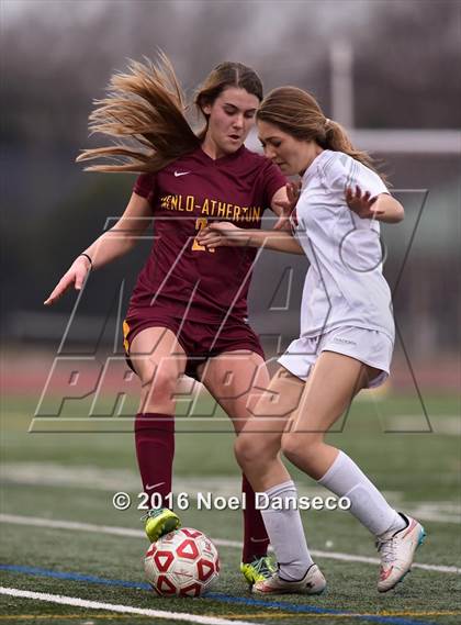 Thumbnail 2 in Burlingame vs. Menlo-Atherton photogallery.