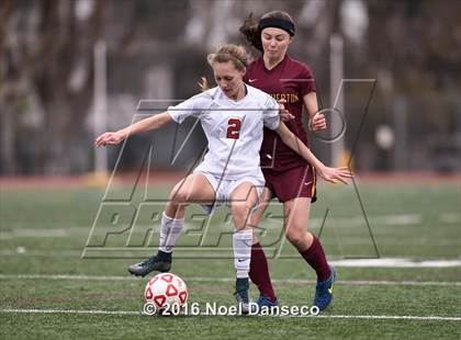 Thumbnail 3 in Burlingame vs. Menlo-Atherton photogallery.