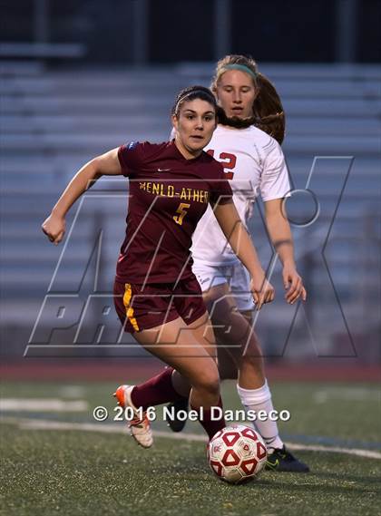 Thumbnail 1 in Burlingame vs. Menlo-Atherton photogallery.