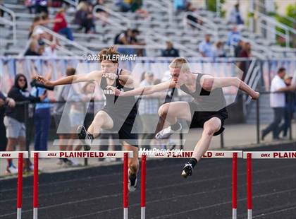 Thumbnail 2 in IHSAA Sectional #12 (Hurdles) photogallery.