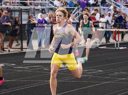 Thumbnail 2 in IHSAA Sectional #12 (Hurdles) photogallery.