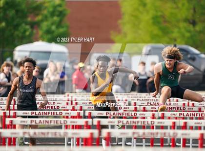Thumbnail 2 in IHSAA Sectional #12 (Hurdles) photogallery.