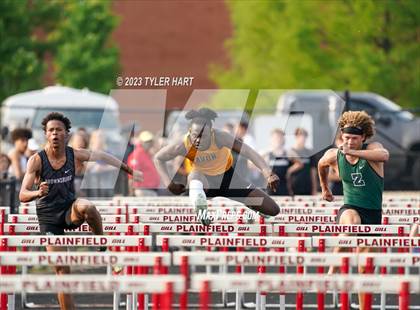 Thumbnail 1 in IHSAA Sectional #12 (Hurdles) photogallery.