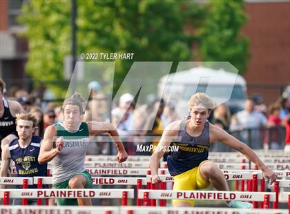 Thumbnail 1 in IHSAA Sectional #12 (Hurdles) photogallery.