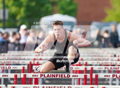 Thumbnail 2 in IHSAA Sectional #12 (Hurdles) photogallery.
