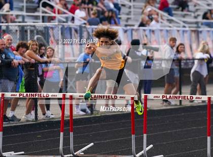 Thumbnail 2 in IHSAA Sectional #12 (Hurdles) photogallery.