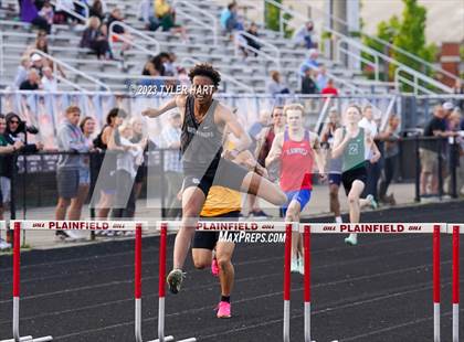 Thumbnail 2 in IHSAA Sectional #12 (Hurdles) photogallery.