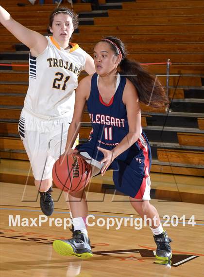 Thumbnail 2 in Pleasant Grove vs Oak Ridge (CIF SJS D1 Playoffs) photogallery.