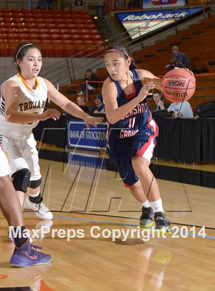 Thumbnail 2 in Pleasant Grove vs Oak Ridge (CIF SJS D1 Playoffs) photogallery.