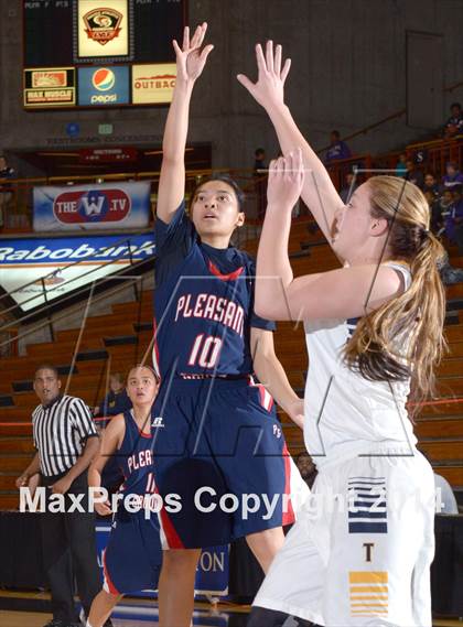 Thumbnail 1 in Pleasant Grove vs Oak Ridge (CIF SJS D1 Playoffs) photogallery.