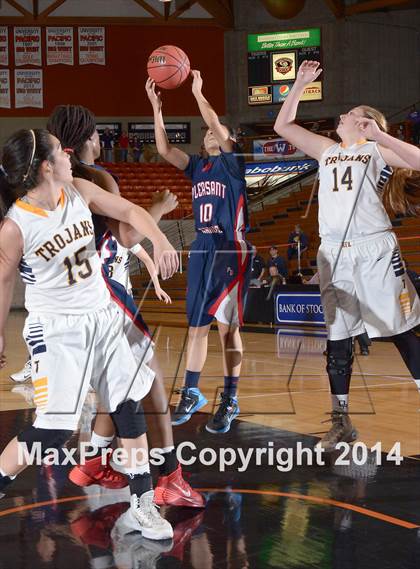 Thumbnail 2 in Pleasant Grove vs Oak Ridge (CIF SJS D1 Playoffs) photogallery.