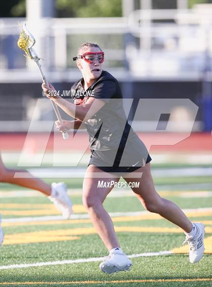 Thumbnail 1 in San Ramon Valley vs. Carondelet (CIFNCS D1 Semifinal) photogallery.