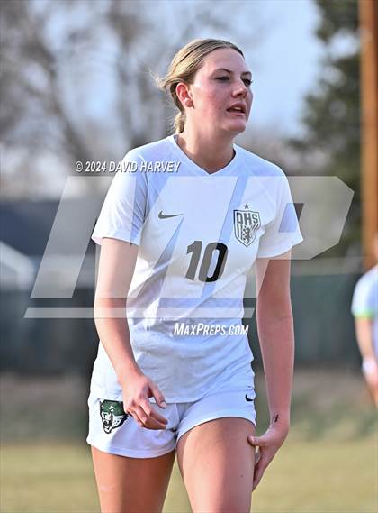Thumbnail 2 in Chatfield vs D'Evelyn photogallery.
