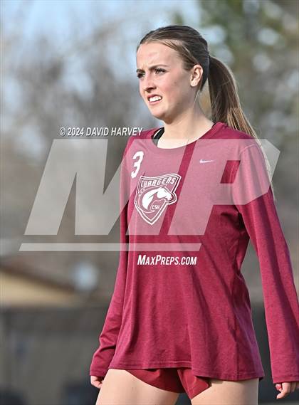 Thumbnail 1 in Chatfield vs D'Evelyn photogallery.