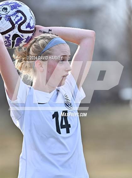 Thumbnail 2 in Chatfield vs D'Evelyn photogallery.