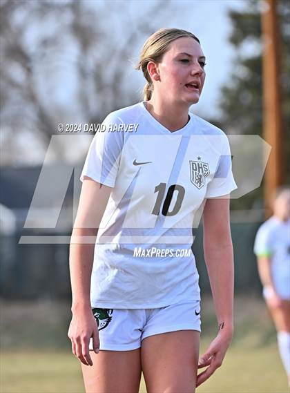 Thumbnail 3 in Chatfield vs D'Evelyn photogallery.