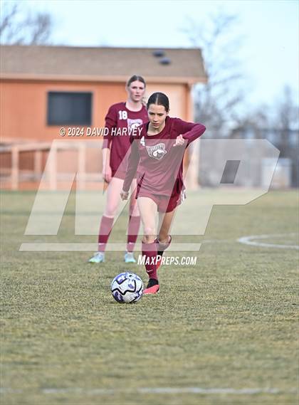 Thumbnail 3 in Chatfield vs D'Evelyn photogallery.