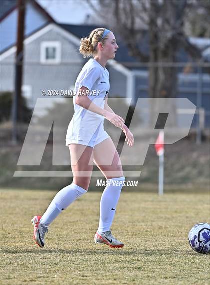 Thumbnail 3 in Chatfield vs D'Evelyn photogallery.