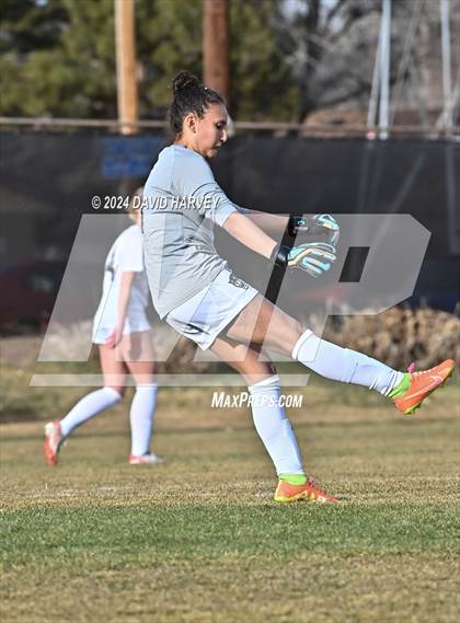 Thumbnail 3 in Chatfield vs D'Evelyn photogallery.