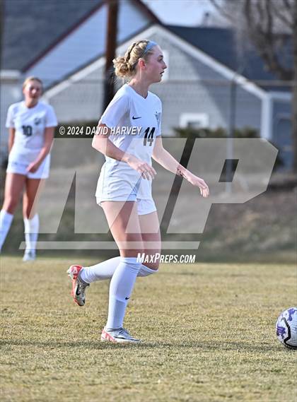 Thumbnail 2 in Chatfield vs D'Evelyn photogallery.