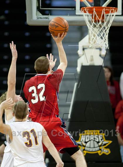 Thumbnail 3 in St. Henry vs Cooper (KHSAA Ninth Region) photogallery.