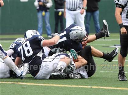 Thumbnail 3 in Miramonte vs. Glacier Peak (CBA Football Classic) photogallery.