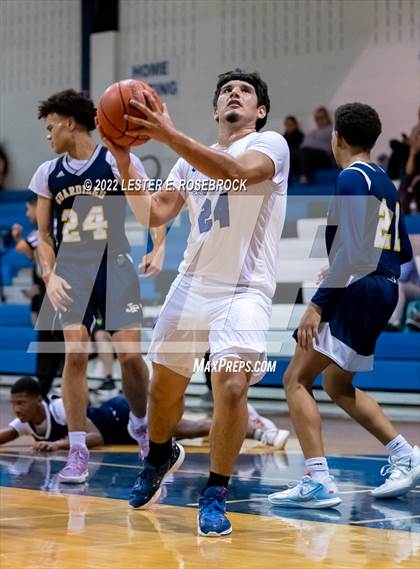 Thumbnail 3 in John Paul II vs Somerset photogallery.