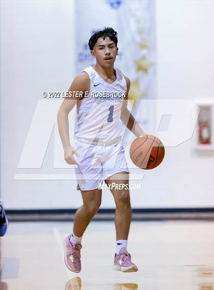 Thumbnail 2 in John Paul II vs Somerset photogallery.