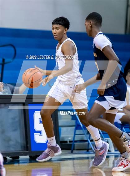 Thumbnail 3 in John Paul II vs Somerset photogallery.