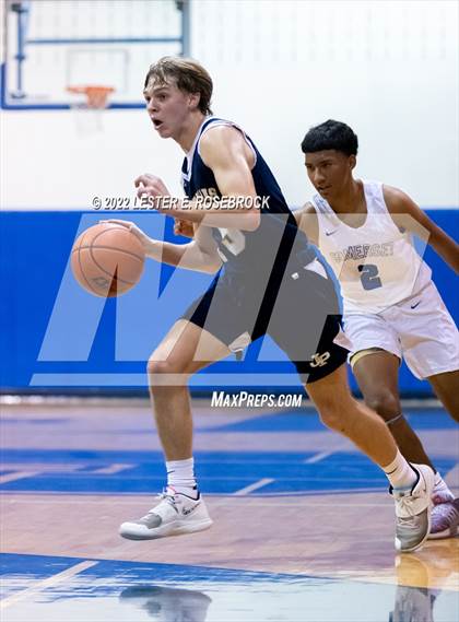 Thumbnail 1 in John Paul II vs Somerset photogallery.