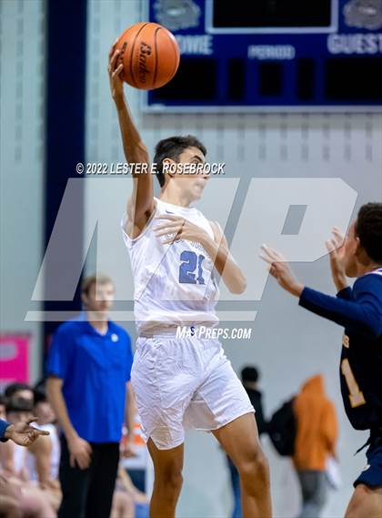 Thumbnail 1 in John Paul II vs Somerset photogallery.