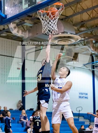 Thumbnail 2 in John Paul II vs Somerset photogallery.