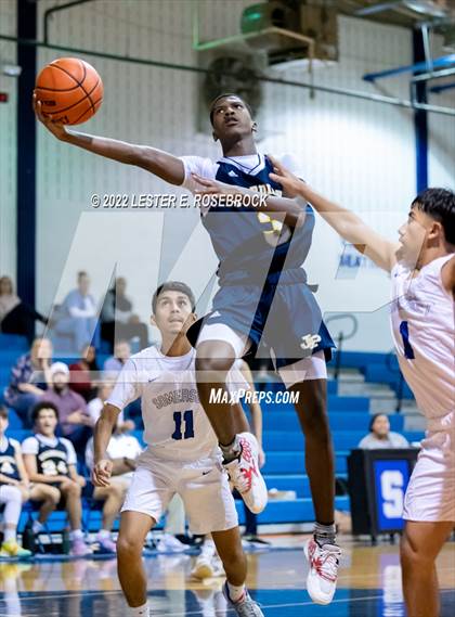 Thumbnail 2 in John Paul II vs Somerset photogallery.