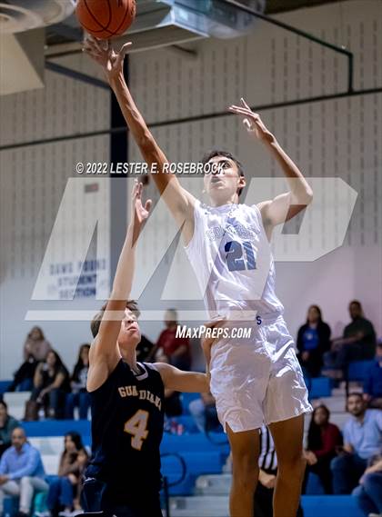 Thumbnail 1 in John Paul II vs Somerset photogallery.