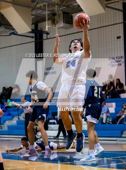 Thumbnail 1 in John Paul II vs Somerset photogallery.