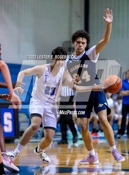 Thumbnail 2 in John Paul II vs Somerset photogallery.