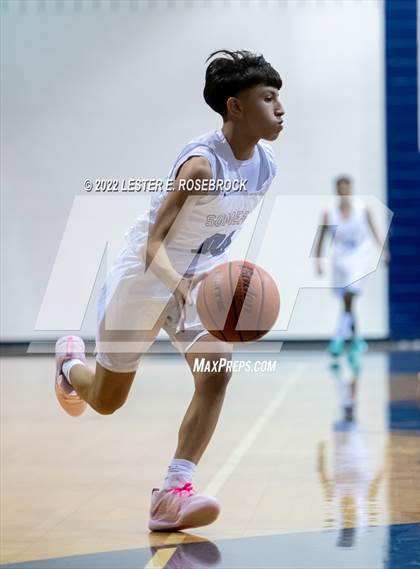 Thumbnail 1 in John Paul II vs Somerset photogallery.