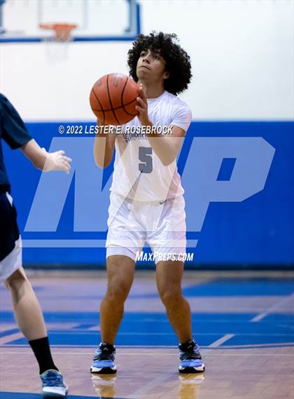 Thumbnail 3 in John Paul II vs Somerset photogallery.