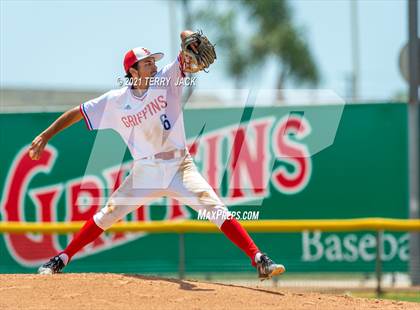 Thumbnail 1 in Huntington Beach @ Los Alamitos photogallery.