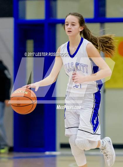 Thumbnail 3 in Woodsboro @ Falls City photogallery.