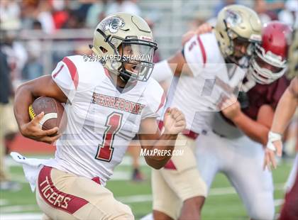 Thumbnail 1 in Terrebonne @ E. D. White (Scrimmage) photogallery.