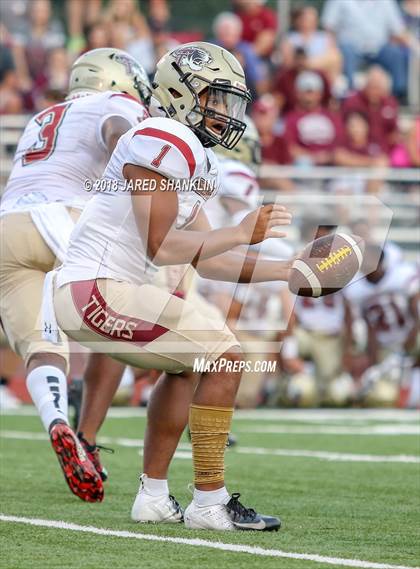 Thumbnail 3 in Terrebonne @ E. D. White (Scrimmage) photogallery.